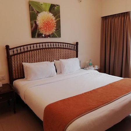 Hotel La Grace Integral Retreat Puducherry Zewnętrze zdjęcie