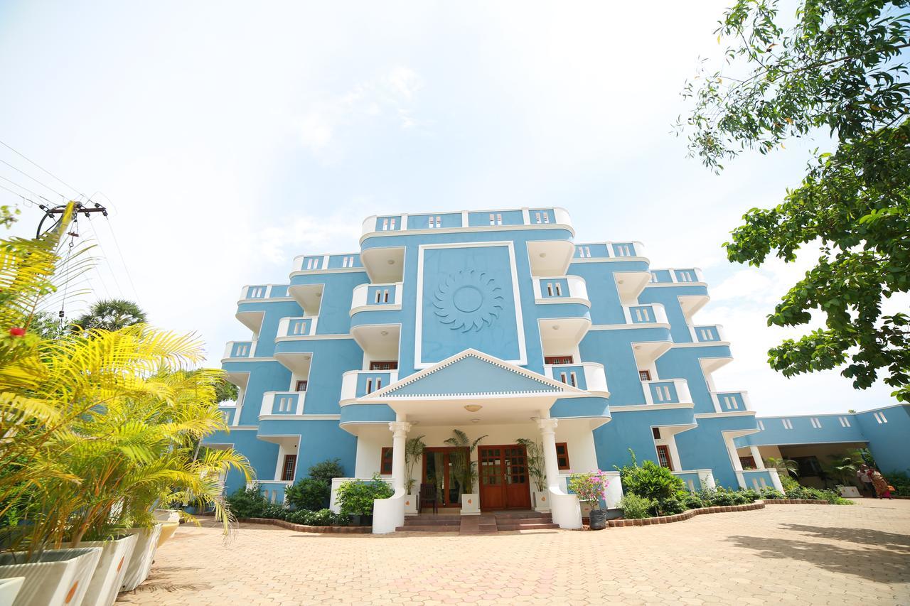 Hotel La Grace Integral Retreat Puducherry Zewnętrze zdjęcie