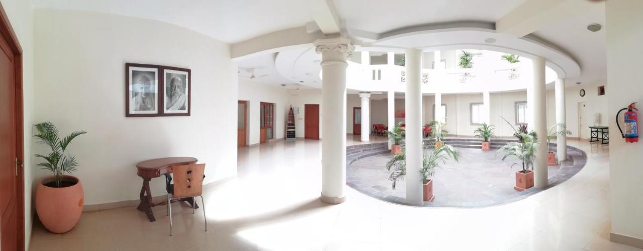 Hotel La Grace Integral Retreat Puducherry Zewnętrze zdjęcie
