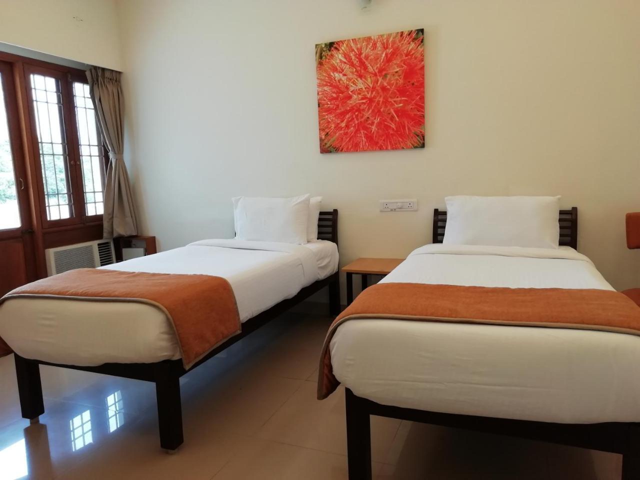 Hotel La Grace Integral Retreat Puducherry Zewnętrze zdjęcie
